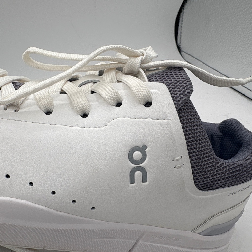 On Cloud The Roger Advantage White Fossil Sneaker 3WD10652763 Women's Size 10 - Picture 3 of 16